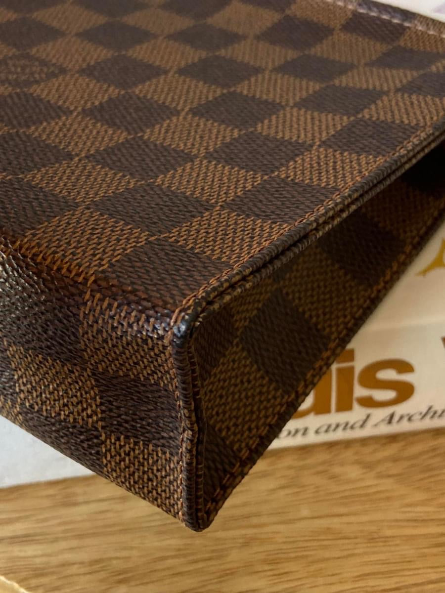 LV Toiletry 19 Damier Ebene