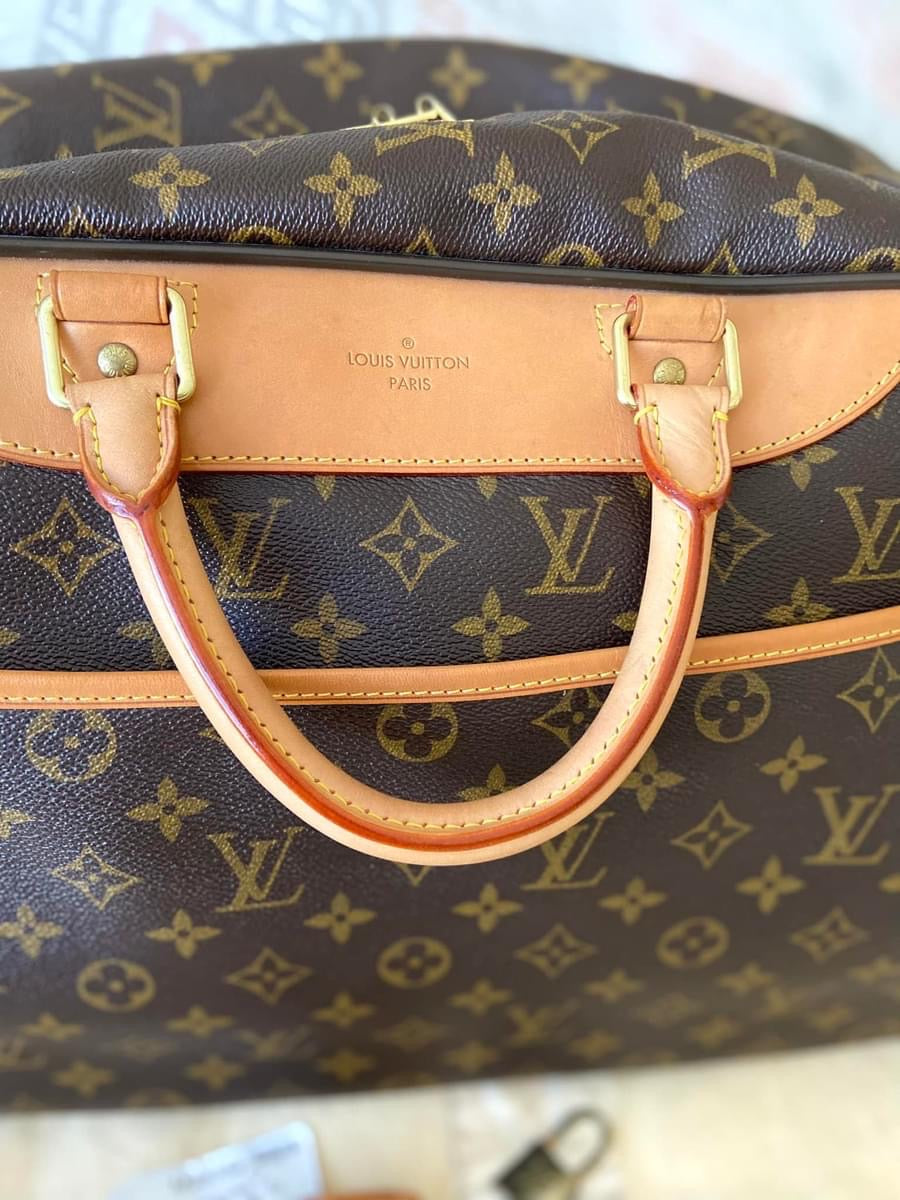 LV Eole 50 rolling luggage