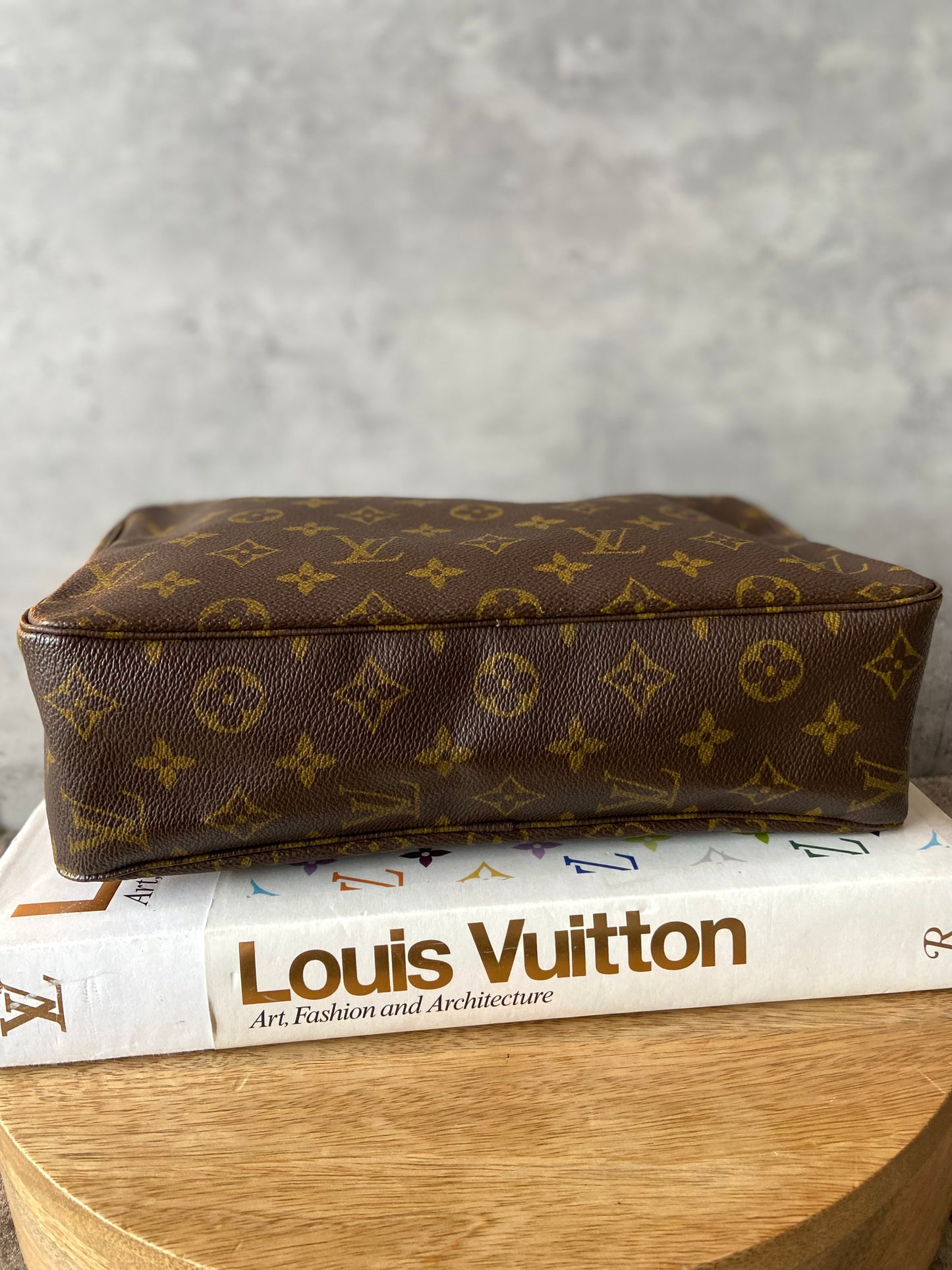 LV Trousse 28