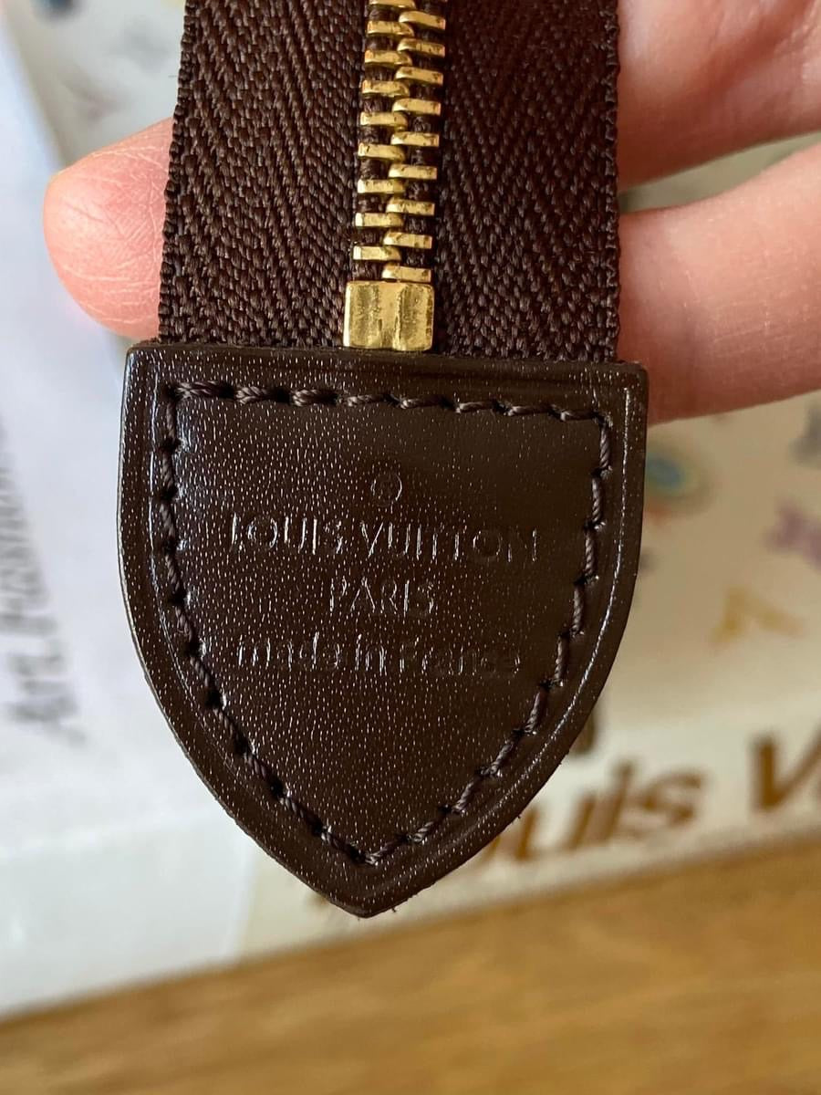 LV Toiletry 19 Damier Ebene