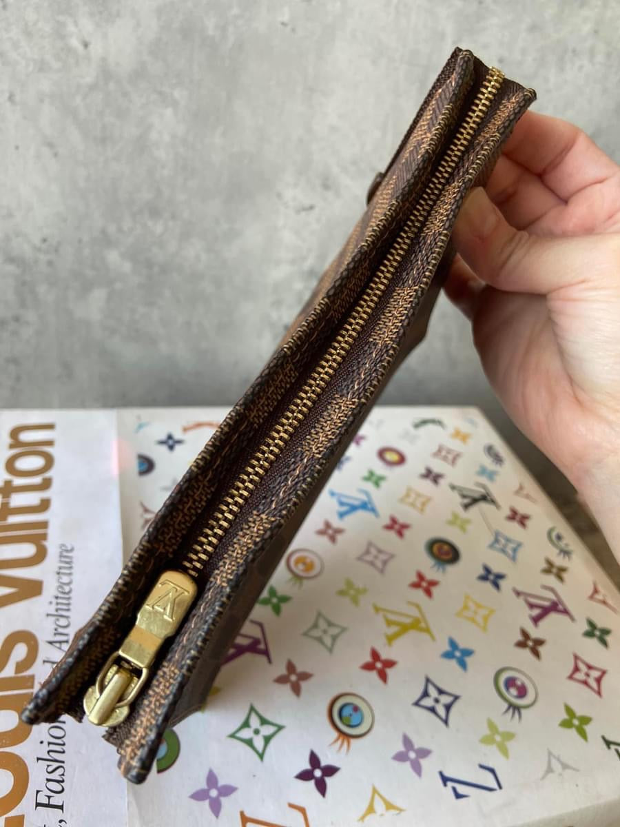 LV Toiletry 19 Damier Ebene