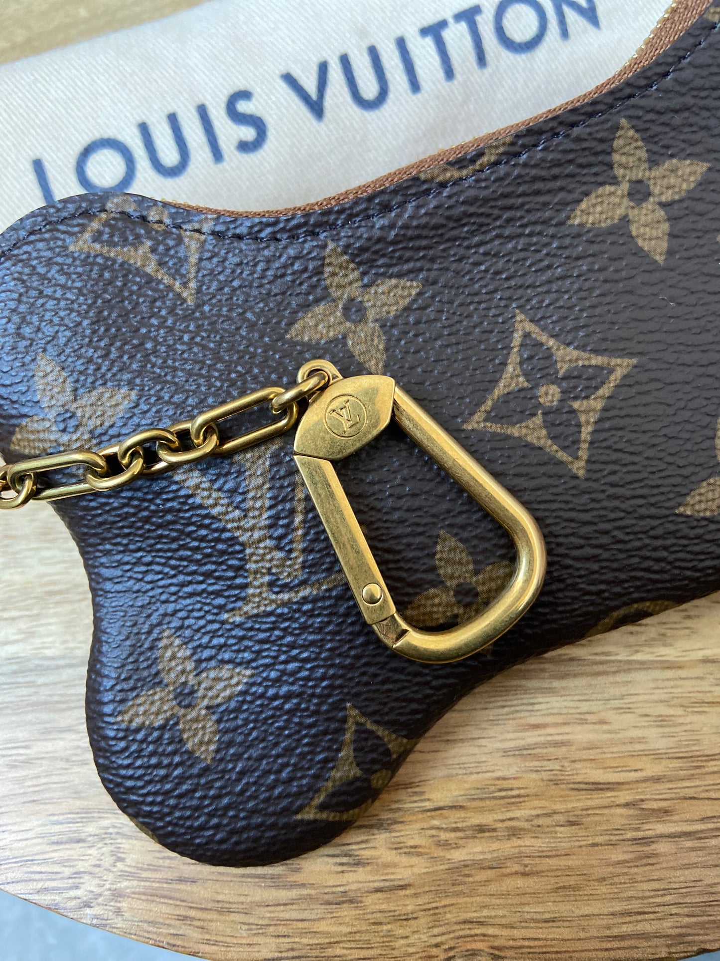 LV Bone Key Pouch